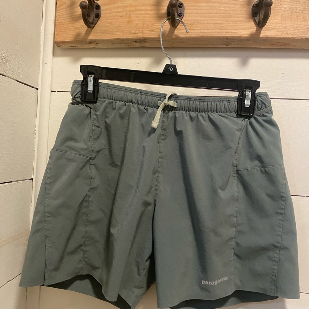 Patagonia Men's Greenish-Grey Shorts
